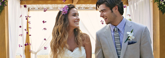 Wedding-Couple_700x250