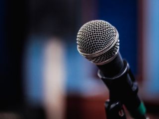 Microphone 320 x 240
